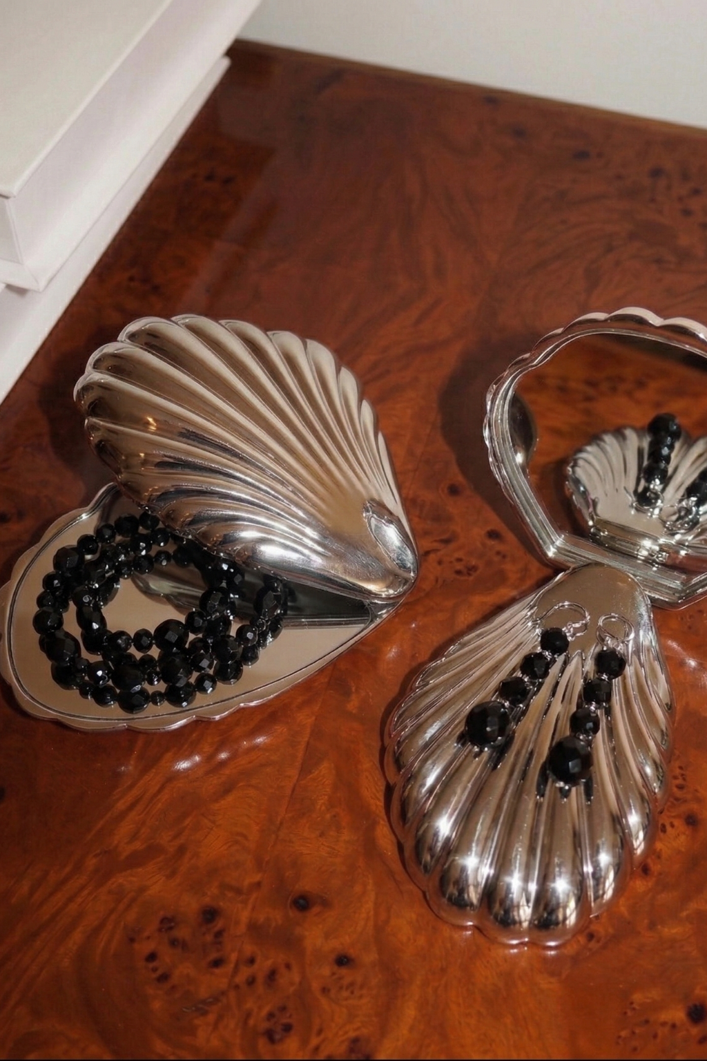 Scallop Hand Mirror