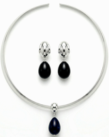 Deia Necklace