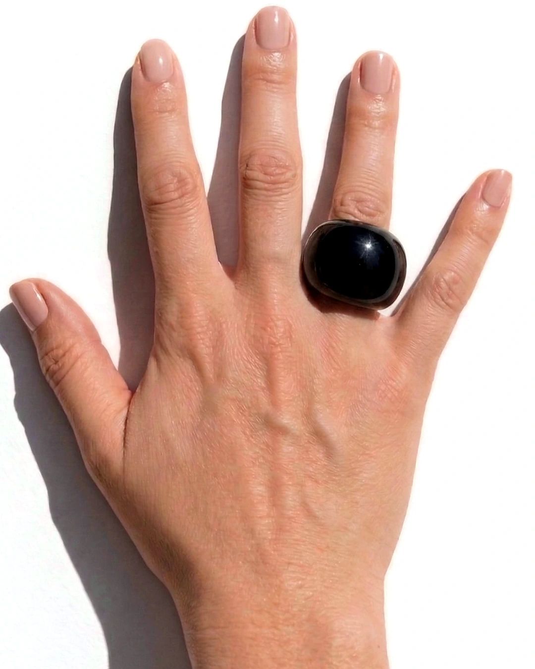 Mae Ring